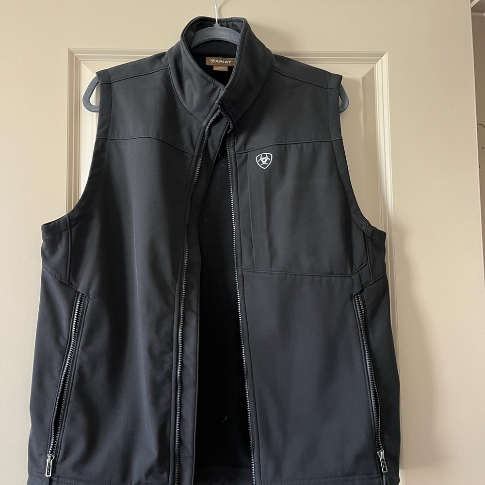 Ariat Men's Black Softshell Vest